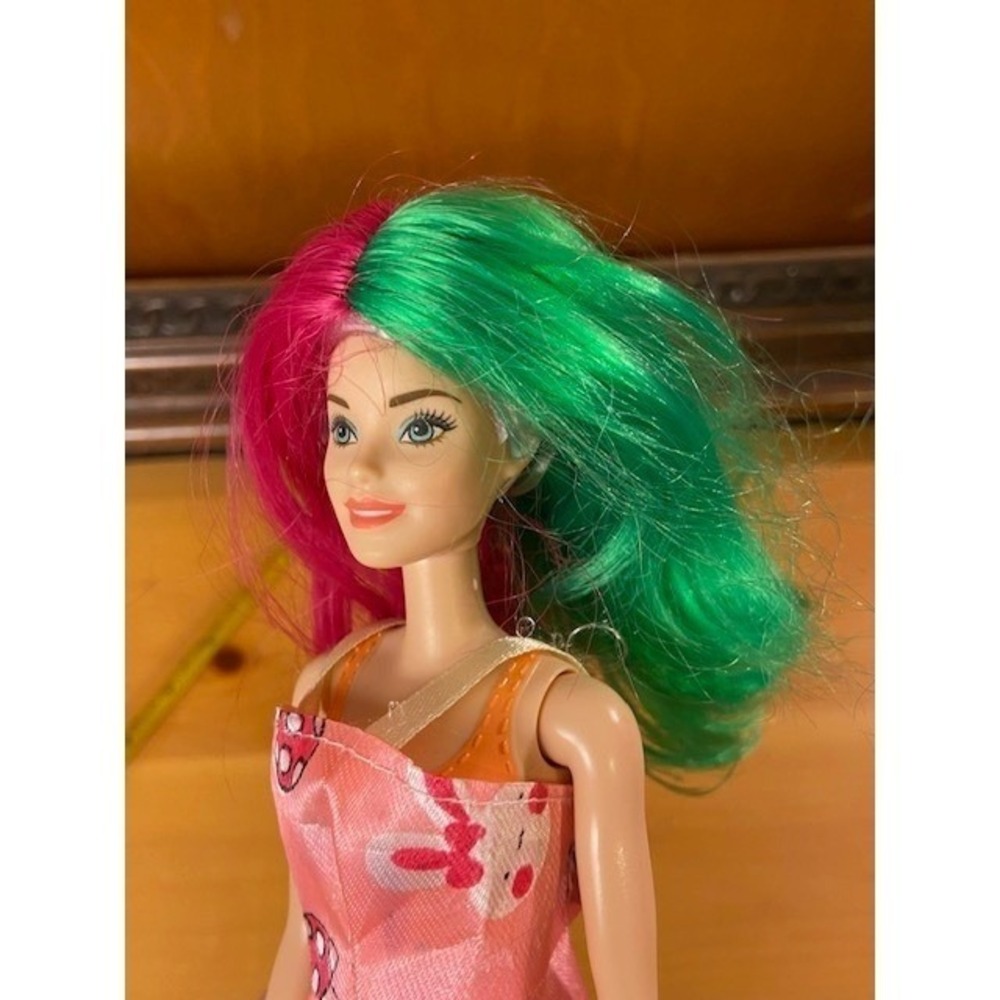Pink and Green Split Color Doll Wig Removable Synthetic Hair for Fashion Dolls - Picture 7 of 8